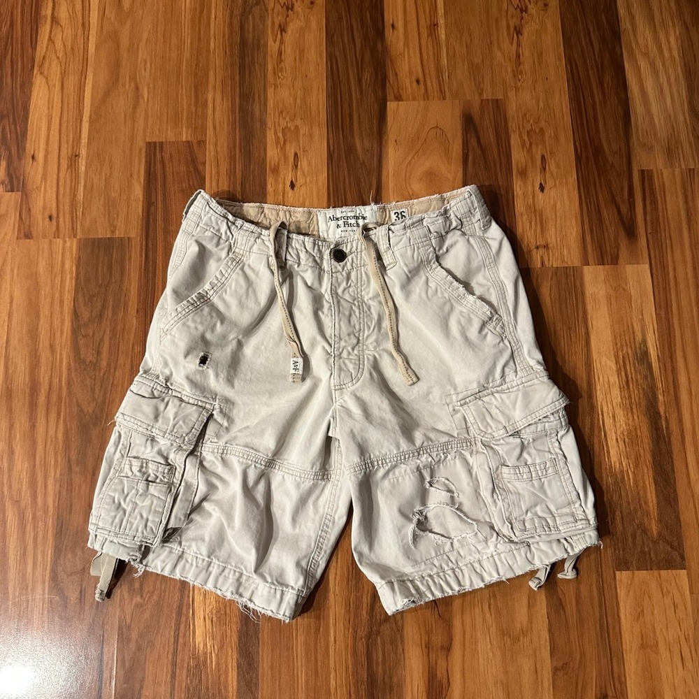 Abercrombie & Fitch Men's Paratrooper Cargo Shorts Y2K Distressed White Size 36